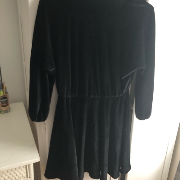 Velvet Mini dress - Picture 3 of 5